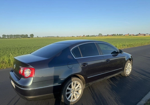 Volkswagen Passat cena 16500 przebieg: 271000, rok produkcji 2008 z Opole Lubelskie małe 37